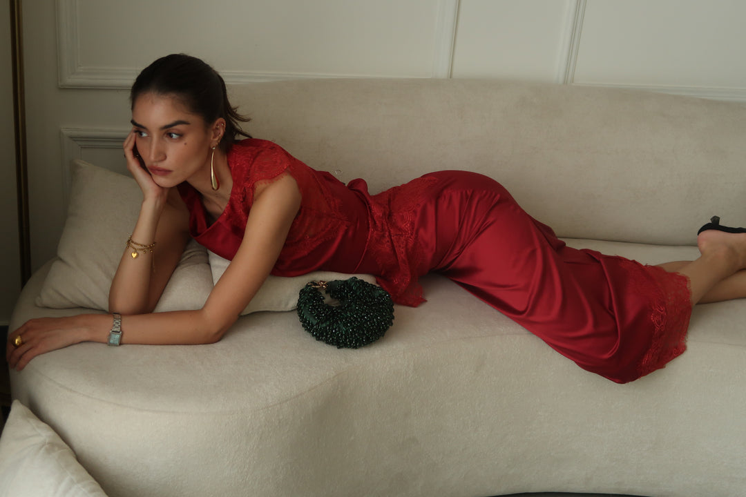THE ROUGE SKIRT