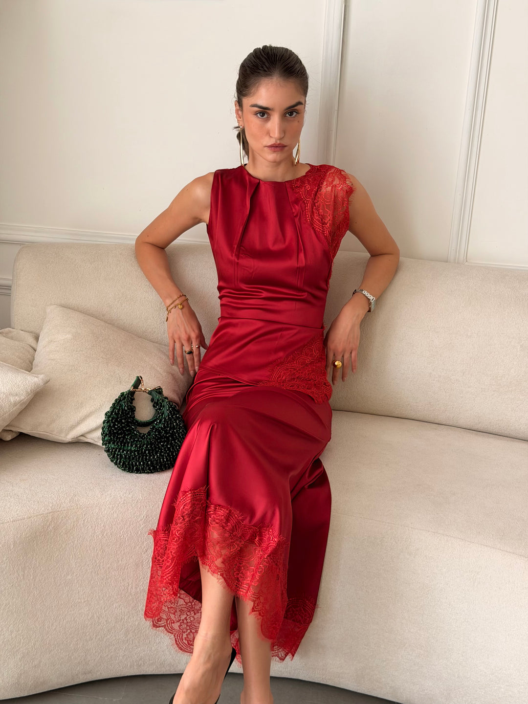 THE ROUGE SKIRT