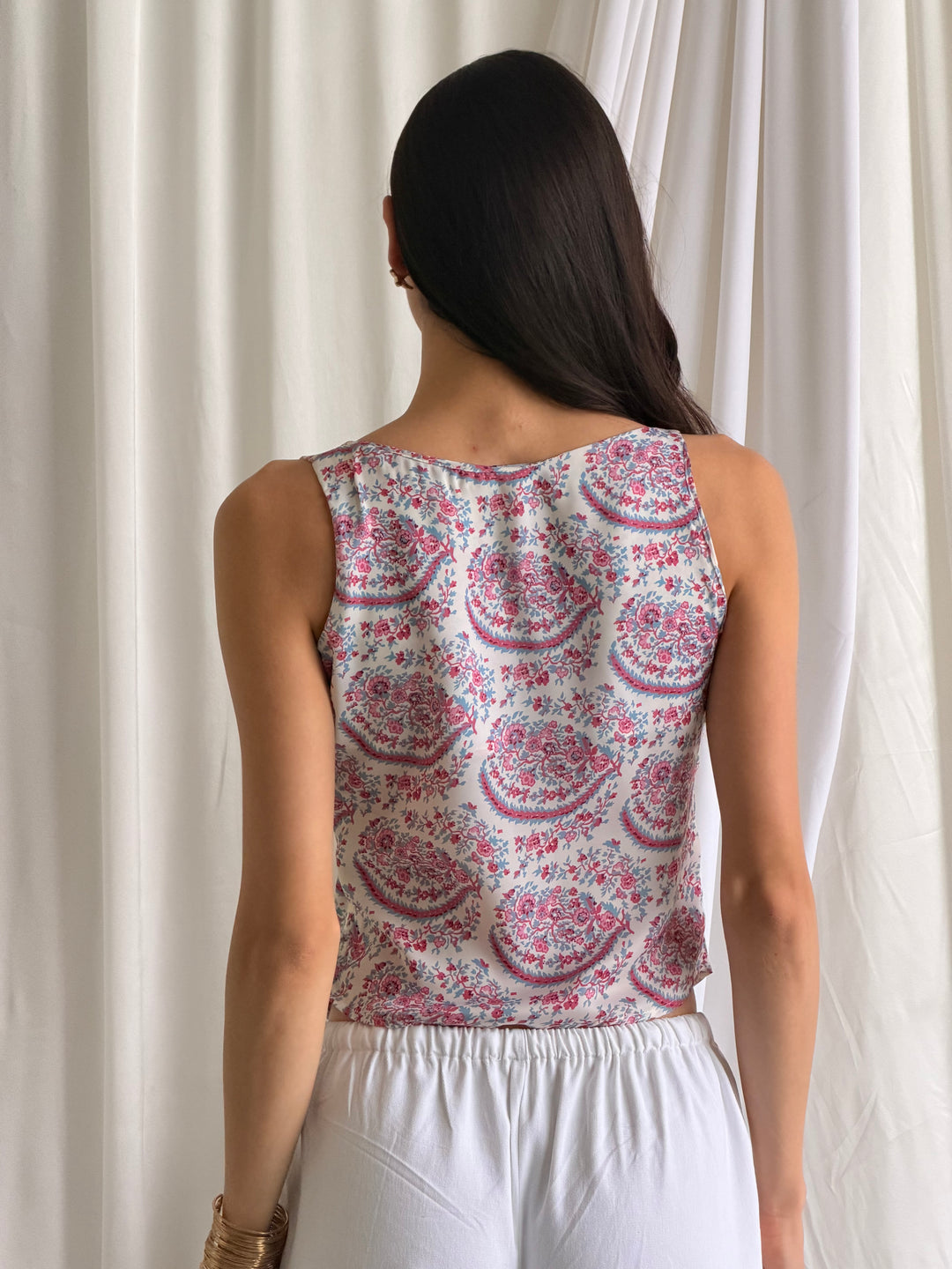 The Finch top
