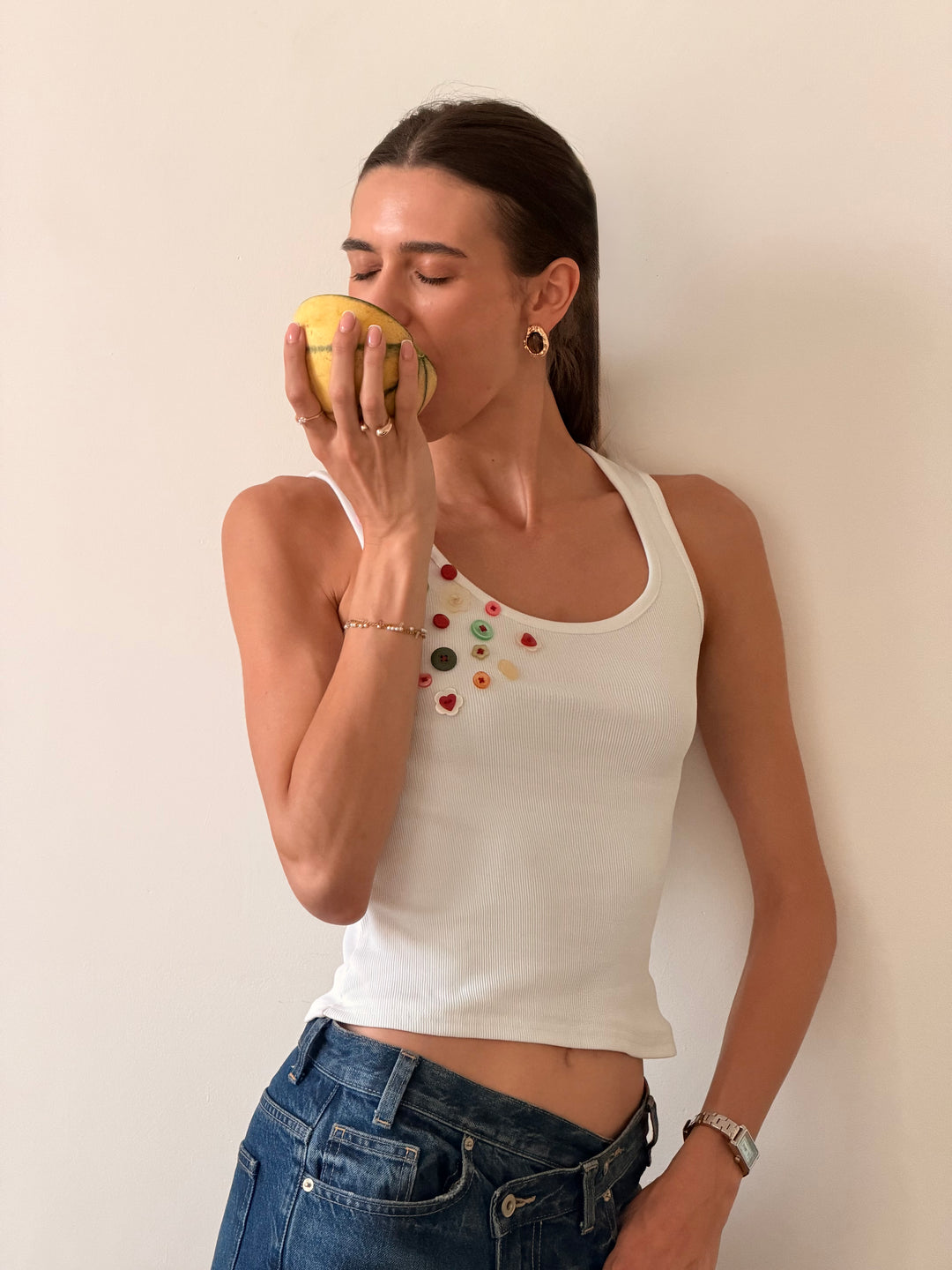 RED BUTTONED TANK