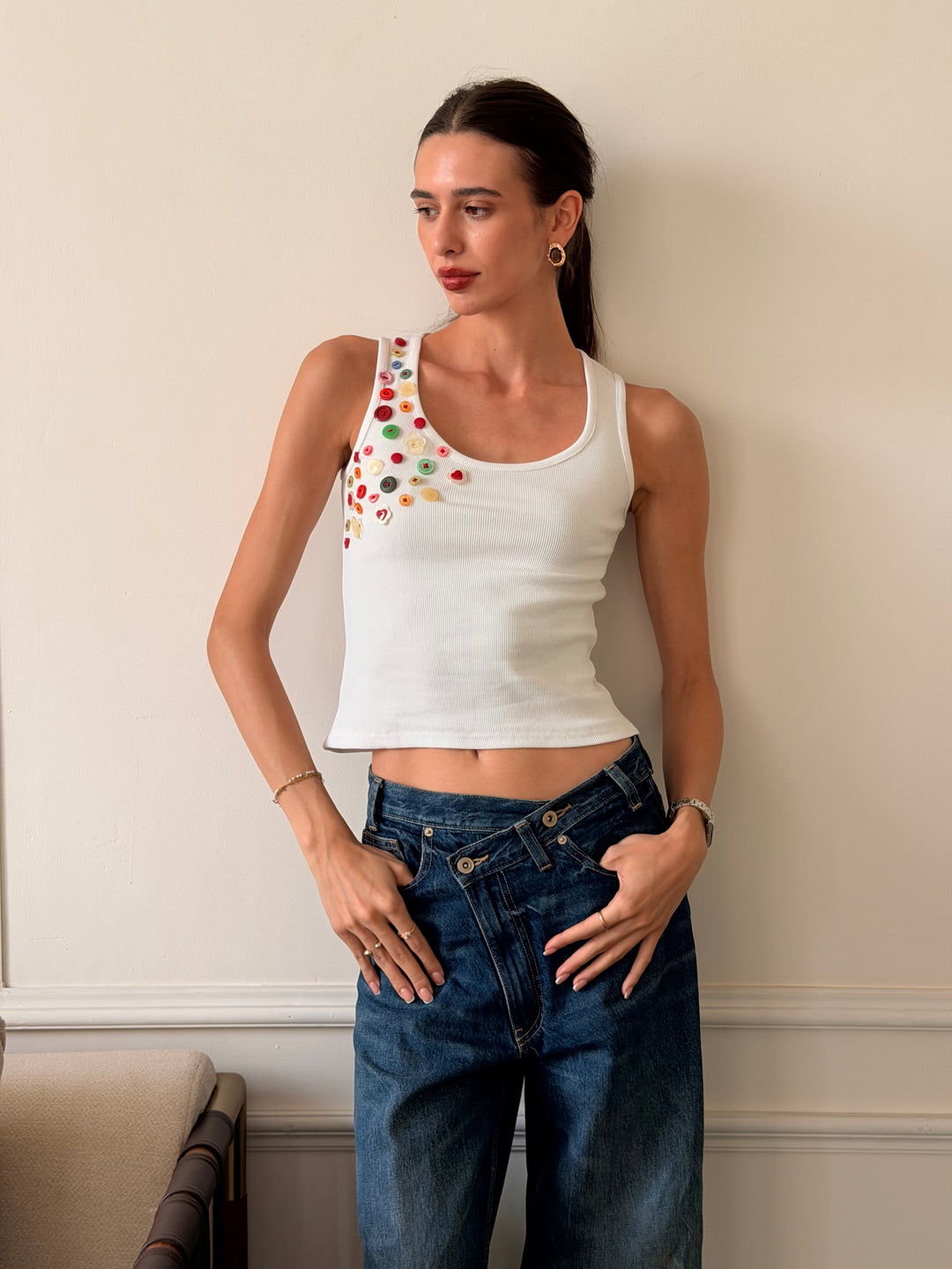 RED BUTTONED TANK