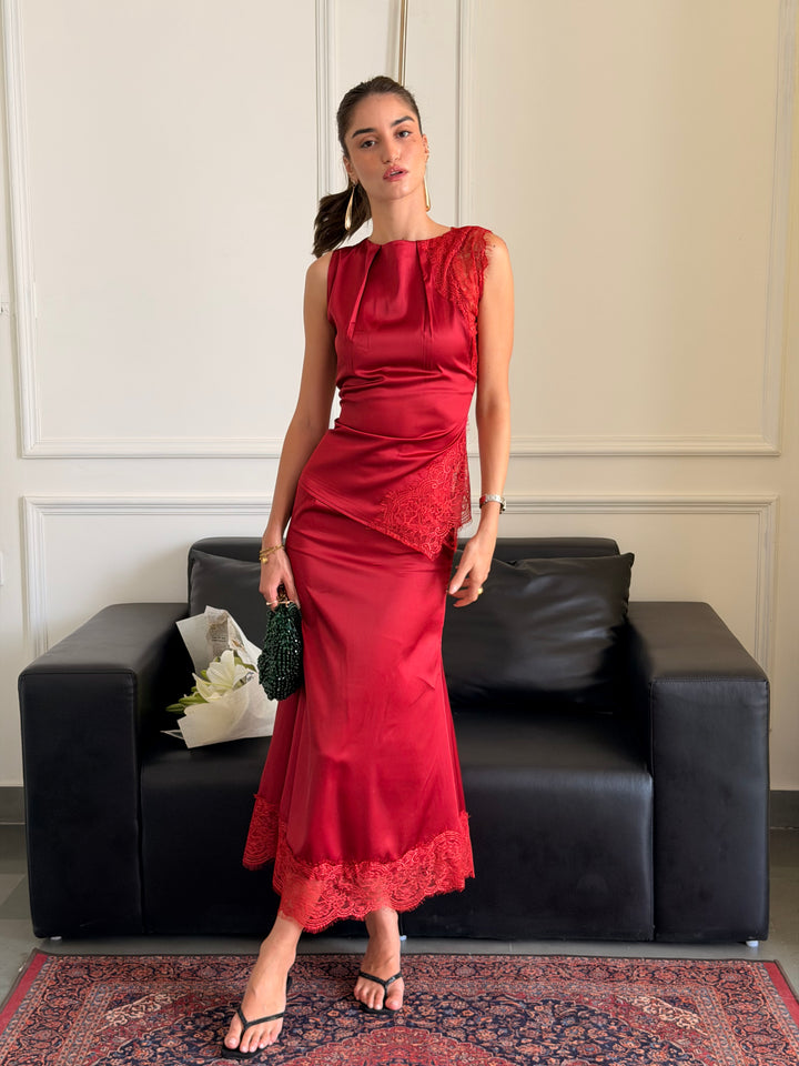 THE ROUGE TOP