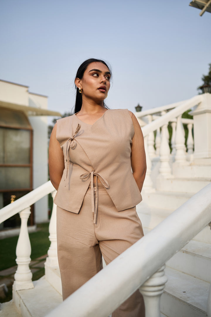 THE NIKOLA TOP