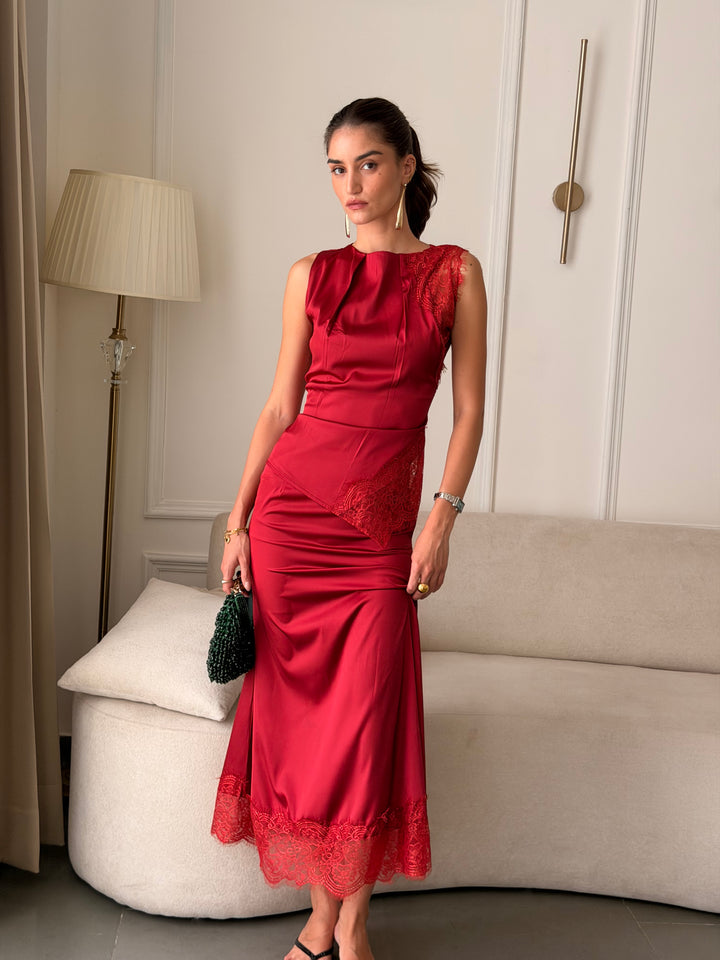 THE ROUGE TOP