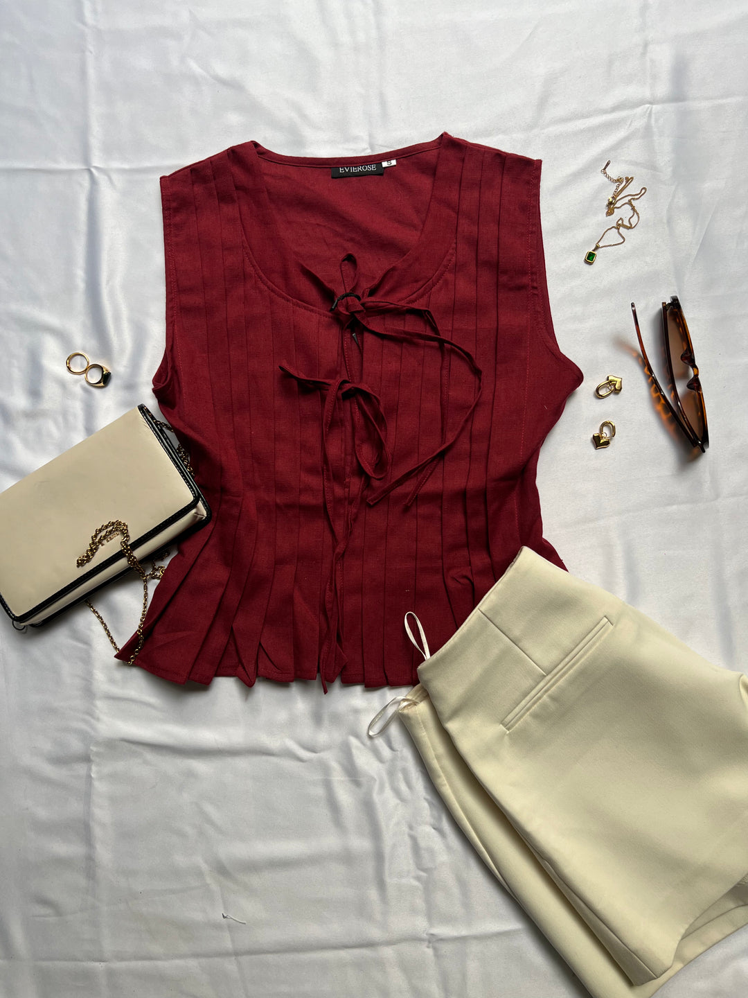 SCARLET TOP
